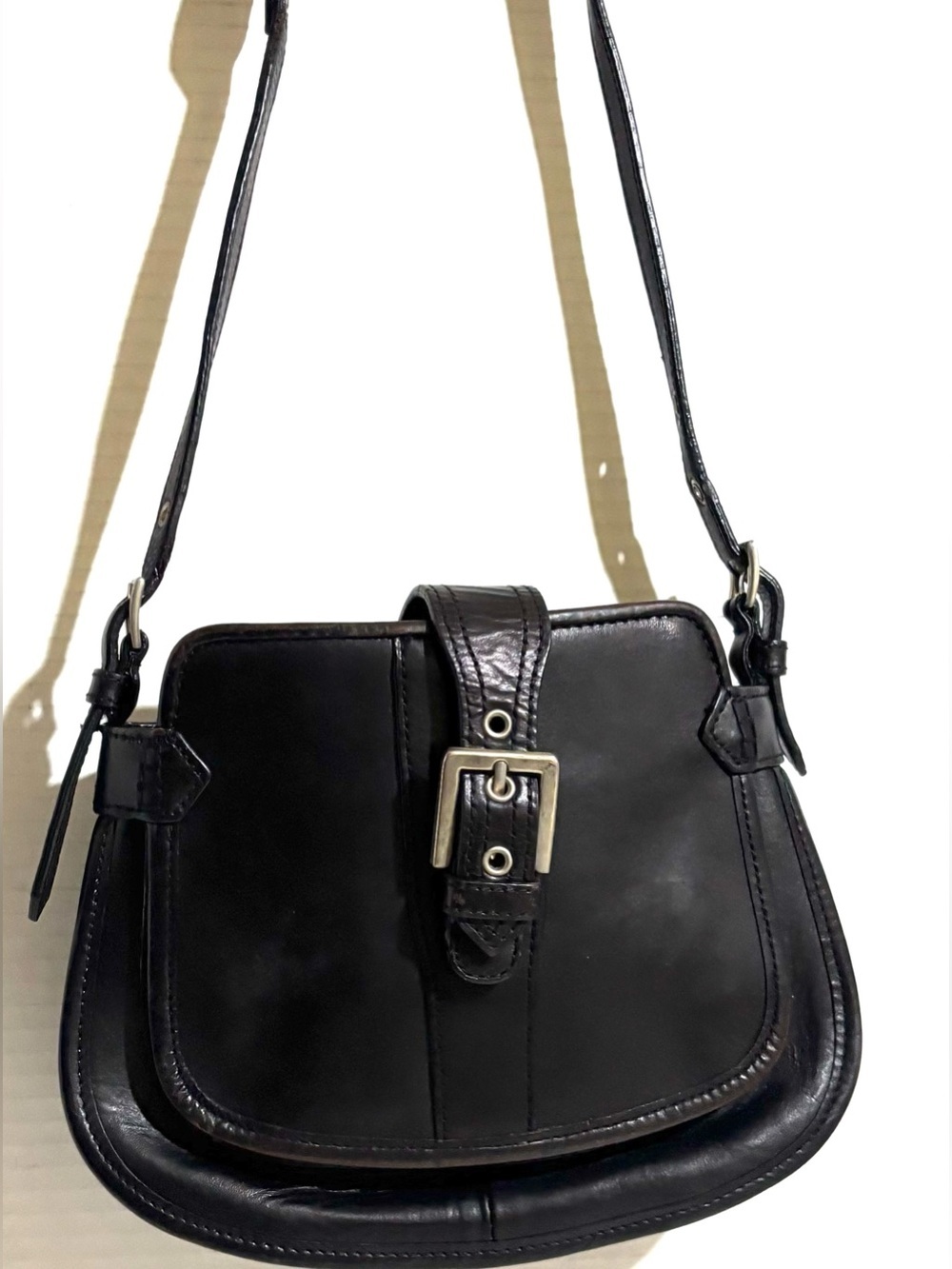 Classic Black Leather Crossbody Bag with Buckle Strap